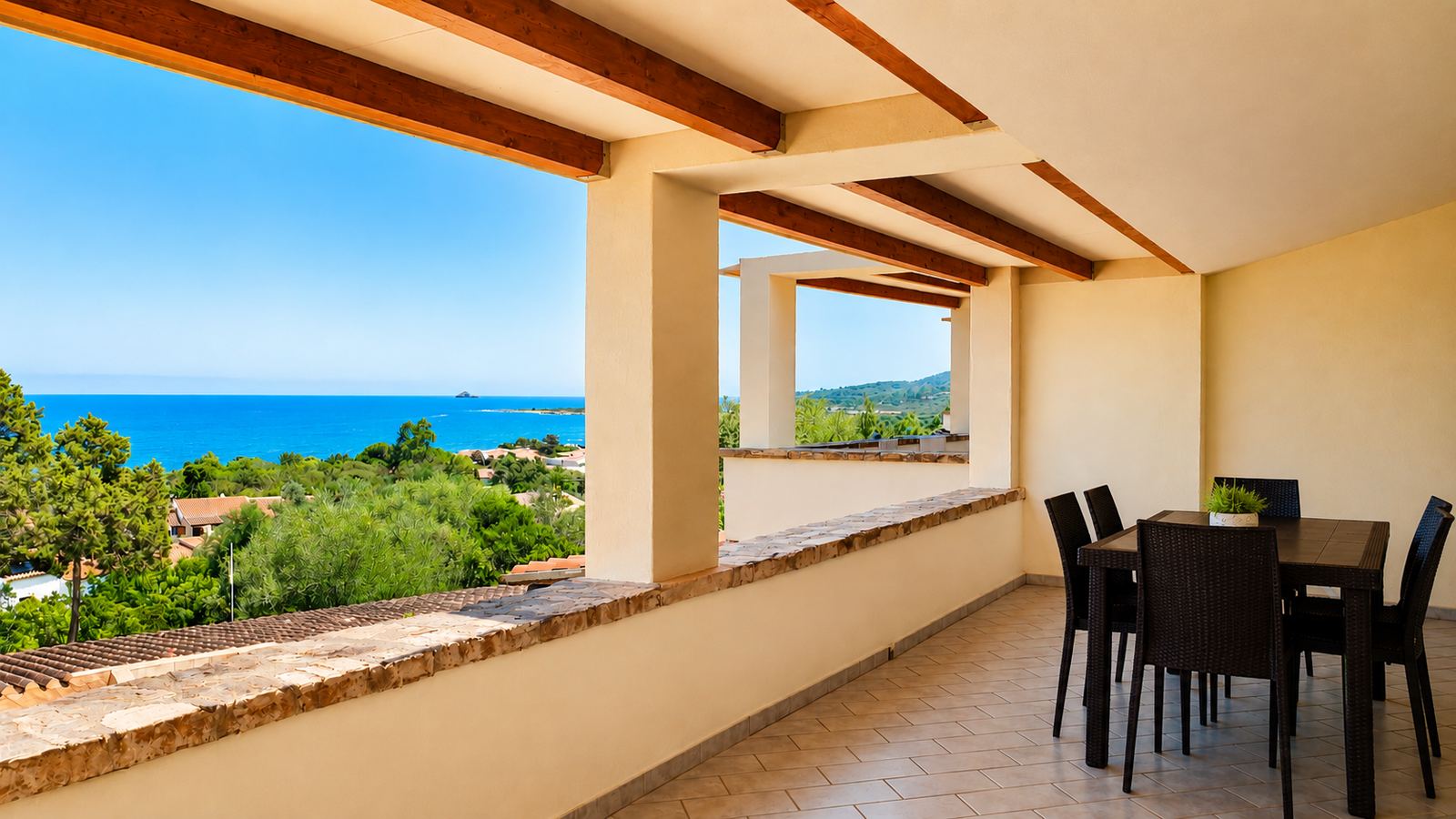 Terrazza del trilocale con vista mare